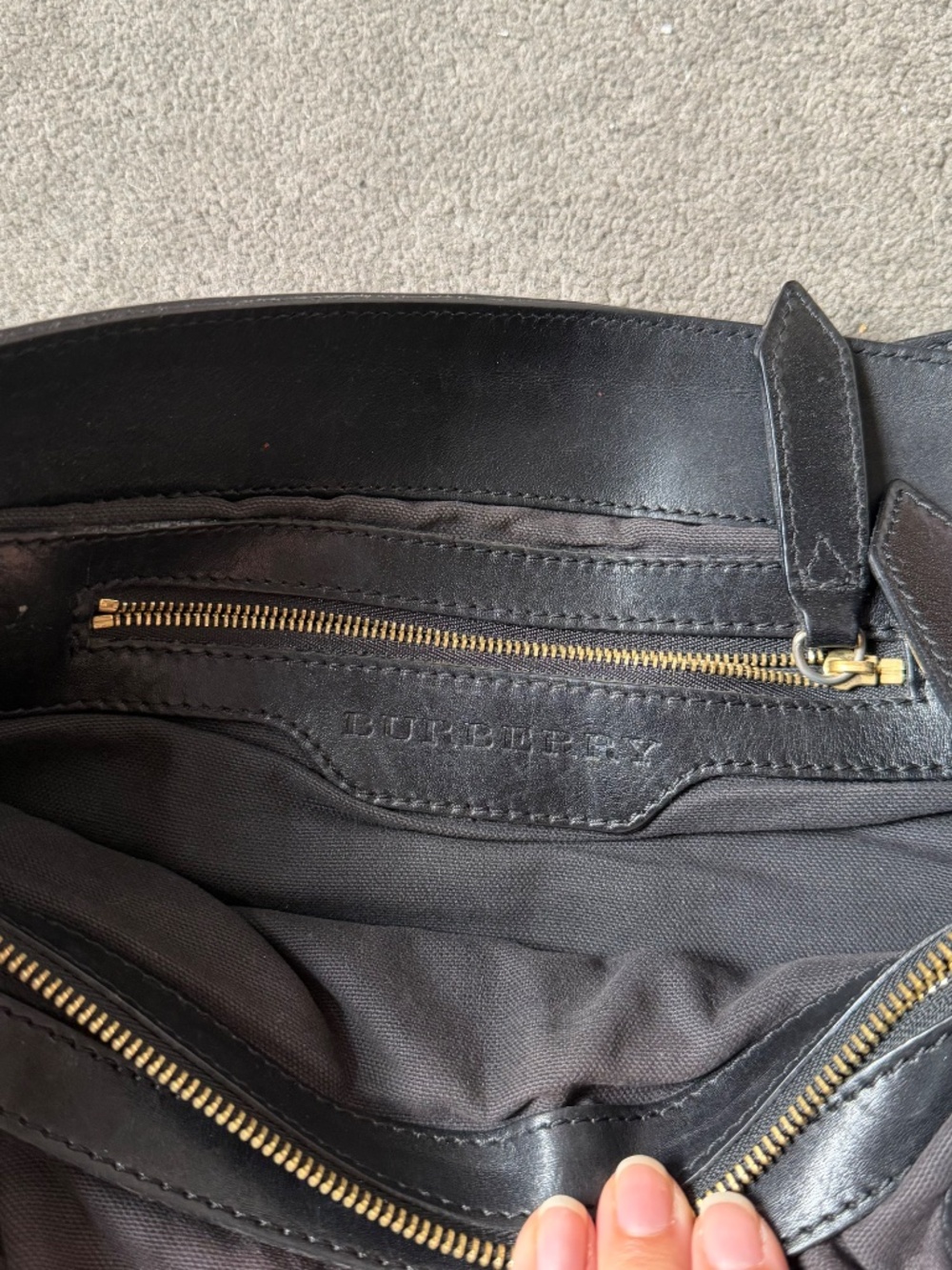 Burberry Tote Bag - Picture 3 of 5